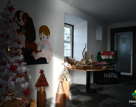 Biblioteca Municipal decora hall de entrada para o Natal_2022_1